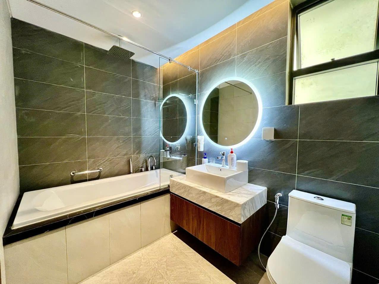 Apartment Nha Cua Celadon Tan Phu - Aeon Mall